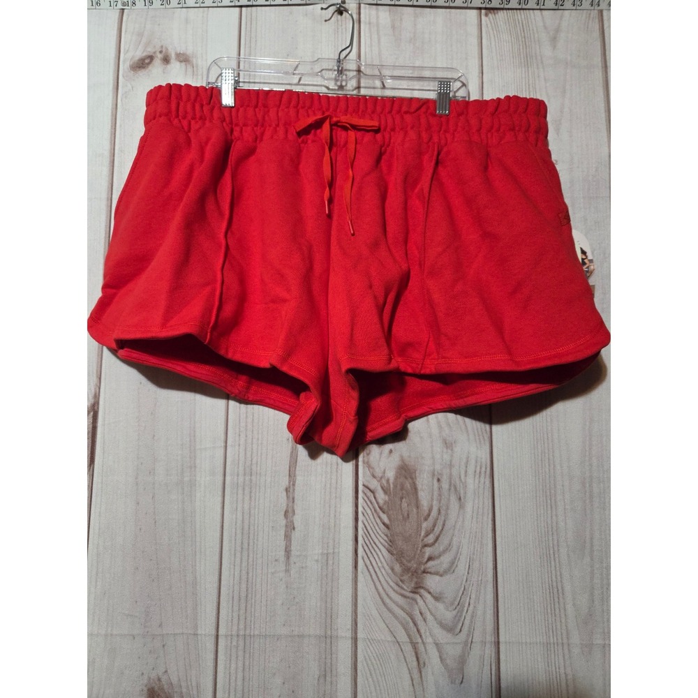 Blogilates Marshmallow Dolphin Short Red Athletic Lounge Fleece 2X NWT